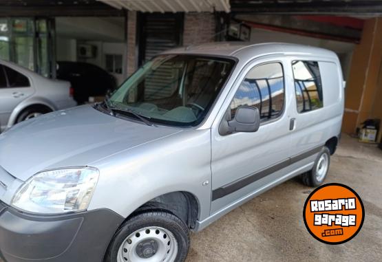 Utilitarios - Citroen BERLINGO FURGO HOMOLOGADO 2018 Diesel 130000Km - En Venta