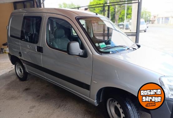 Utilitarios - Citroen BERLINGO FURGO HOMOLOGADO 2018 Diesel 130000Km - En Venta