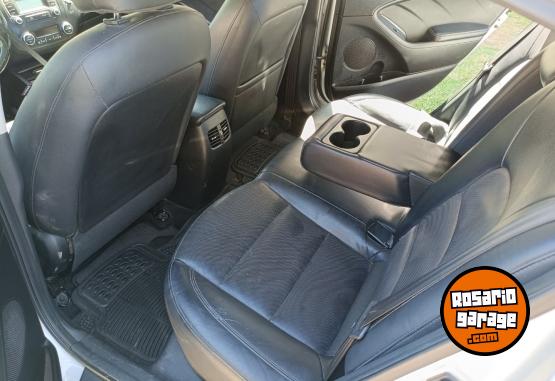 Autos - Kia CERATO 1.6 2016 Nafta 129000Km - En Venta
