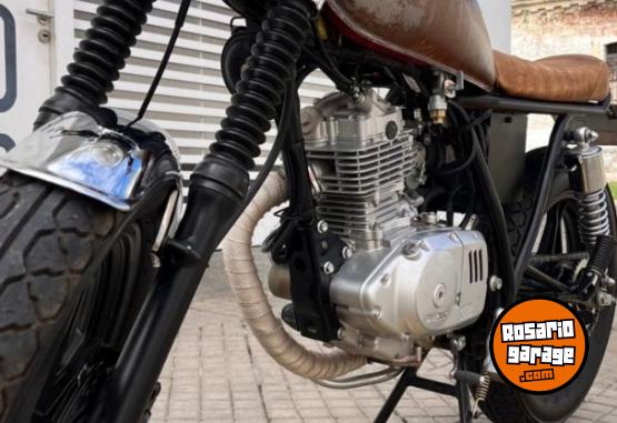 Motos - Suzuki GN 125 2017 Nafta 3500Km - En Venta