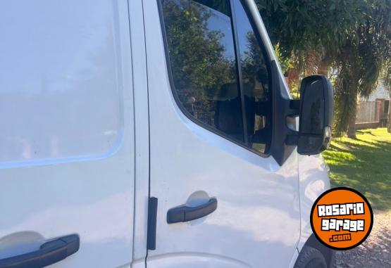 Utilitarios - Renault Master L1 H1 AA 2014 Diesel 240000Km - En Venta