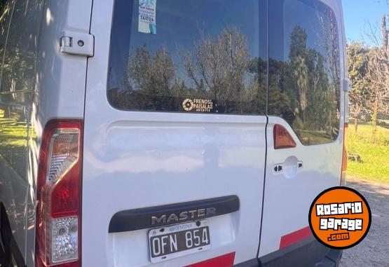 Utilitarios - Renault Master L1 H1 AA 2014 Diesel 240000Km - En Venta