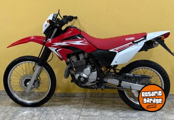 Motos - Honda tornado 2017 Nafta 15600Km - En Venta