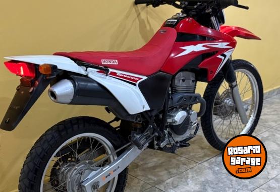 Motos - Honda tornado 2017 Nafta 15600Km - En Venta