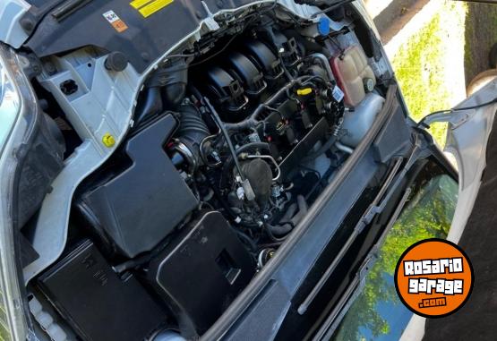 Autos - Ford Focus 2015 Nafta 150000Km - En Venta