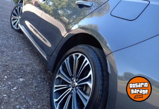 Autos - Toyota Corolla seg 2023 Nafta 51000Km - En Venta