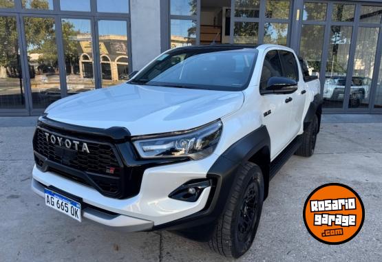 Camionetas - Toyota Hilux GR-SPORT 2024 Diesel 58000Km - En Venta