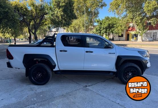 Camionetas - Toyota Hilux GR-SPORT 2024 Diesel 58000Km - En Venta