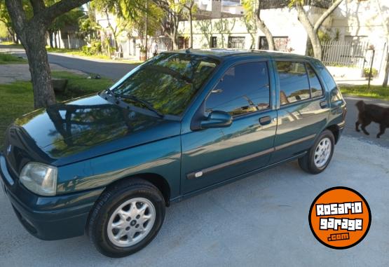 Autos - Renault Clio 1998 Nafta 176000Km - En Venta