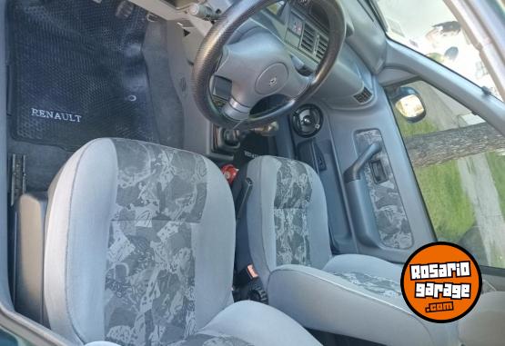 Autos - Renault Clio 1998 Nafta 176000Km - En Venta
