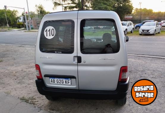 Utilitarios - Peugeot PARTNER 2017 GNC 150000Km - En Venta