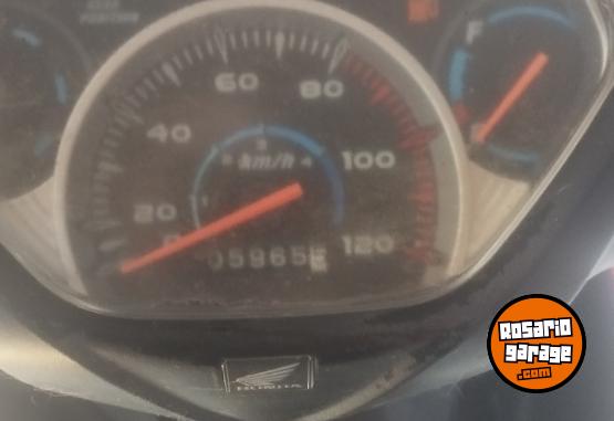 Motos - Honda wave 2022 Nafta 6000Km - En Venta