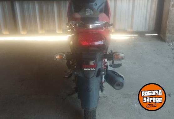 Motos - Honda wave 2022 Nafta 6000Km - En Venta