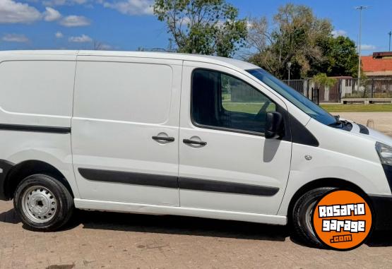 Utilitarios - Peugeot EXPERT 1.6 HDI CONFORT 2014 Diesel  - En Venta