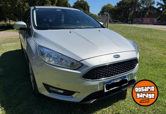 Autos - Ford Focus Se plus 2018 Nafta 94700Km - En Venta