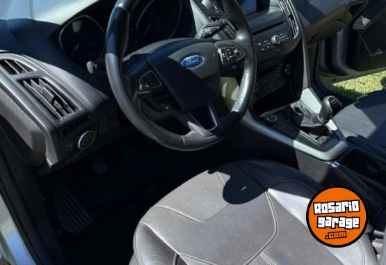 Autos - Ford Focus Se plus 2018 Nafta 94700Km - En Venta