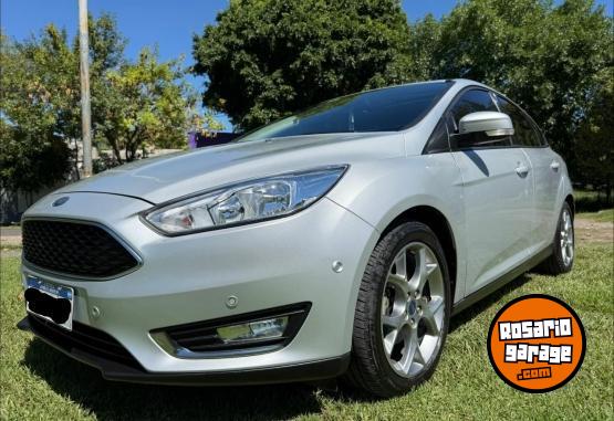 Autos - Ford Focus Se plus 2018 Nafta 94700Km - En Venta