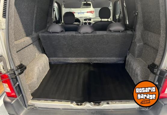 Utilitarios - Peugeot Partner 2014 Diesel 169000Km - En Venta