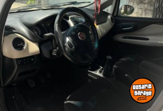 Autos - Fiat Linea full 2015 Nafta 120000Km - En Venta