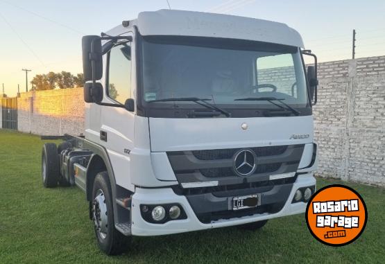 Camiones y Gr�as - MB ATEGO 1725 - En Venta