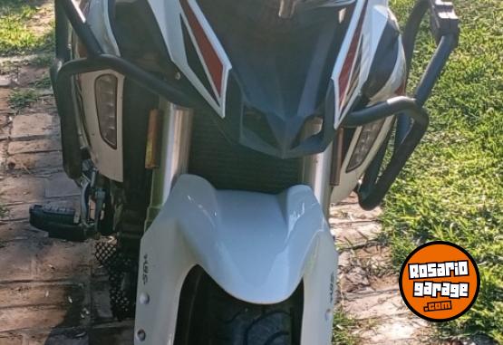 Motos - Benelli Trk 251 2022 Nafta 14000Km - En Venta