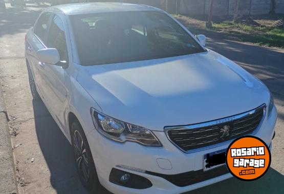 Autos - Peugeot 301 Allure plus 2017 Nafta 92700Km - En Venta