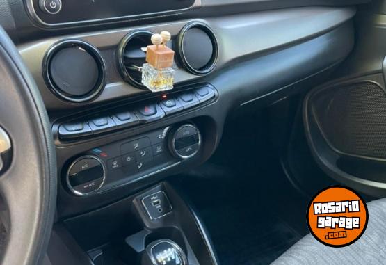 Autos - Fiat Cronos 2024 GNC 62000Km - En Venta