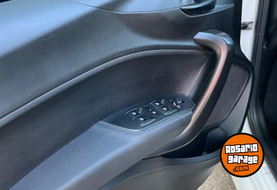 Autos - Fiat Cronos 2024 GNC 62000Km - En Venta