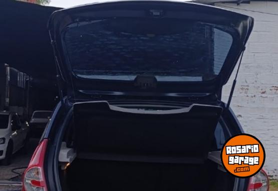 Autos - Renault Comfort 2010 Nafta 135000Km - En Venta