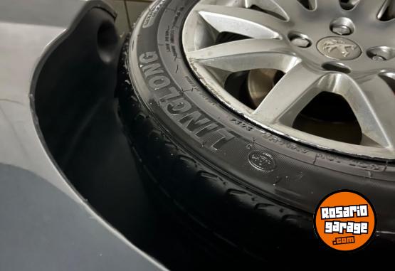 Autos - Peugeot 308 active 2013 Nafta 100000Km - En Venta