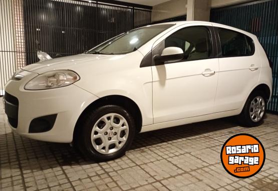 Autos - Fiat Palio atractive 2015 Nafta 124000Km - En Venta