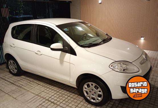 Autos - Fiat Palio atractive 2015 Nafta 124000Km - En Venta