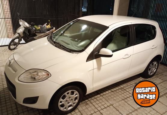 Autos - Fiat Palio atractive 2015 Nafta 124000Km - En Venta