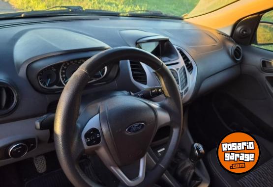 Autos - Ford Ka SE 2016 Nafta 175000Km - En Venta