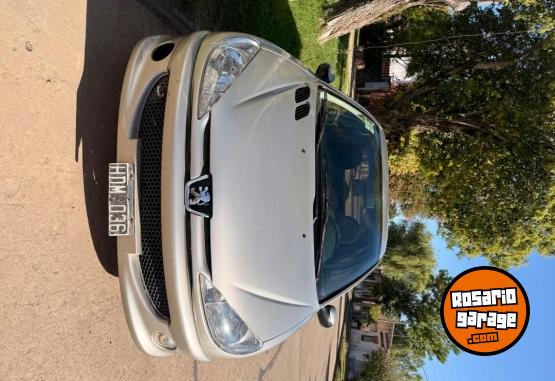 Autos - Peugeot 206 2008 Nafta 124000Km - En Venta