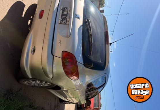 Autos - Peugeot 206 2008 Nafta 124000Km - En Venta