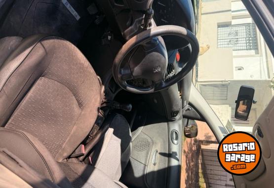 Autos - Peugeot 206 2008 Nafta 124000Km - En Venta