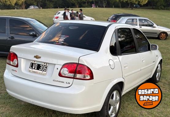 Autos - Chevrolet Classic 2012 GNC 198000Km - En Venta