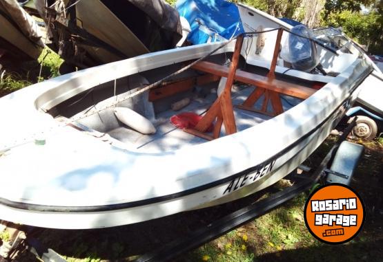 Embarcaciones - Casco + Motor+ Tr�iler. Poco uso y �nico due�o. - En Venta