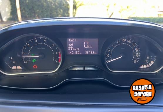 Autos - Peugeot 2008 2016 Nafta 140000Km - En Venta