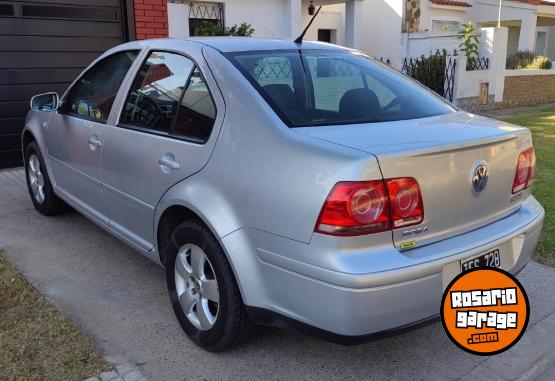 Autos - Volkswagen Bora 2.0 2009 GNC 186200Km - En Venta