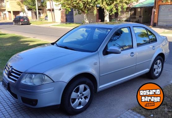 Autos - Volkswagen Bora 2.0 2009 GNC 186200Km - En Venta