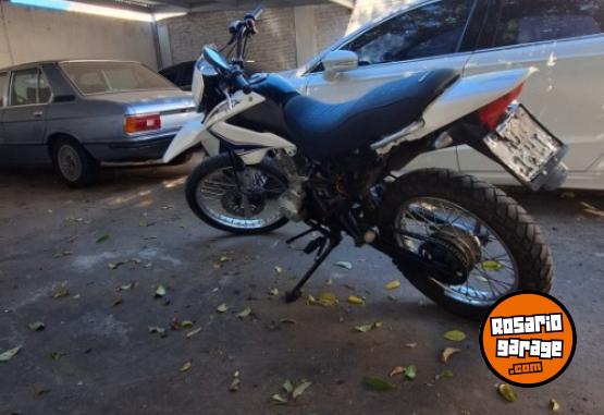 Motos - Motomel Skua 2018 Nafta 11000Km - En Venta