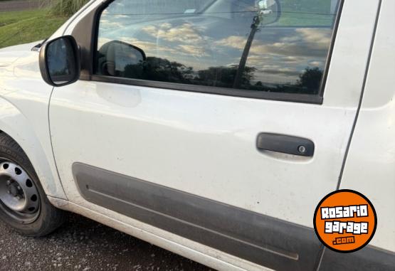 Utilitarios - Fiat Fiorino 2017 GNC 105000Km - En Venta