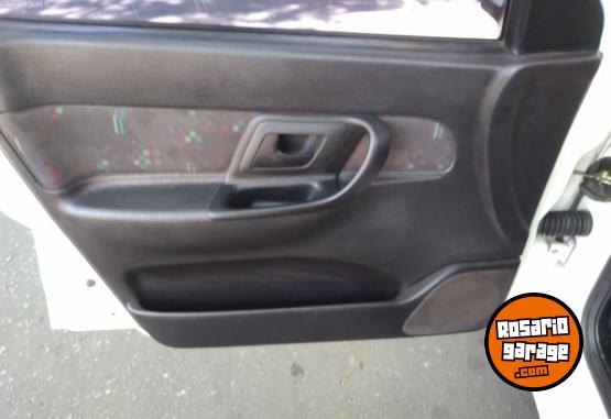 Autos - Volkswagen Polo 1999 GNC 154000Km - En Venta