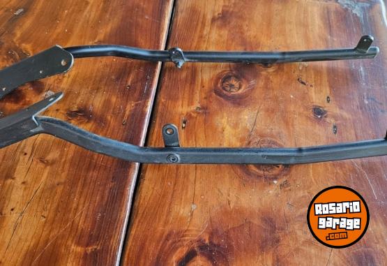 Accesorios para Motos - Parabrisas y porta top Case para Kawasaki ER6N - En Venta