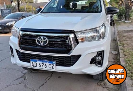 Camionetas - Toyota Hilux Sr 2019 Diesel 210000Km - En Venta