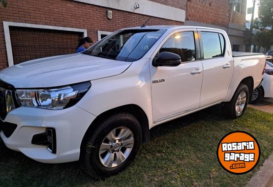 Camionetas - Toyota Hilux Sr 2019 Diesel 210000Km - En Venta