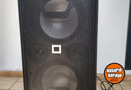 Electr�nica - Parlante Bluetooth Thonet & Vander Modelo "Stark" - En Venta