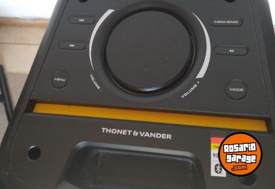 Electr�nica - Parlante Bluetooth Thonet & Vander Modelo "Stark" - En Venta